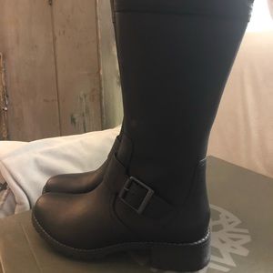 NWT Timberland Leather Boots